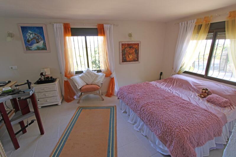 4 slaapkamer Villa Te koop