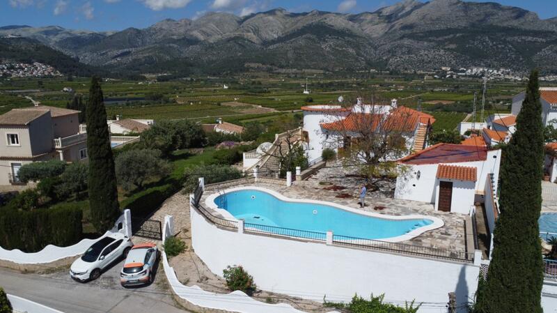 6 soverom Villa til salgs