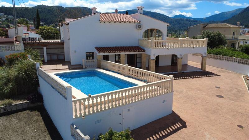 6 soverom Villa til salgs