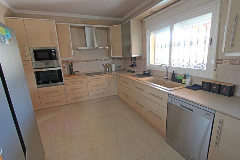 5 soverom Villa til salgs 5 soverom Villa til salgs