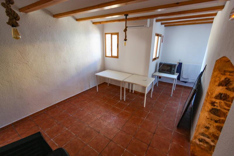 4 bedroom Commercial Property for sale