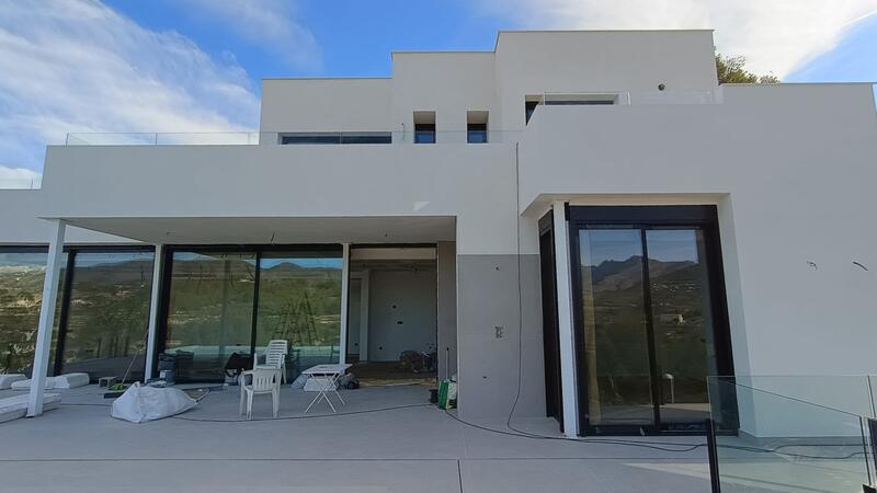 3 bedroom Villa for sale