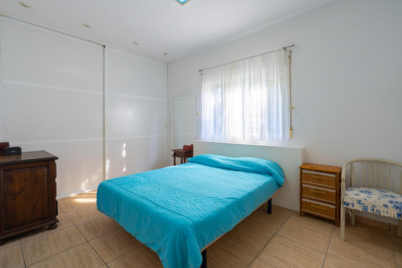 2 Cuarto Villa en venta