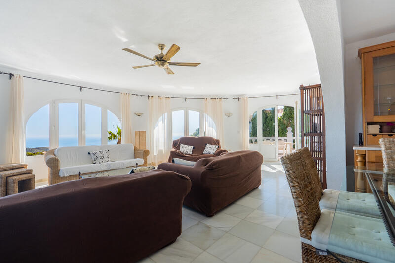 4 bedroom Villa for sale