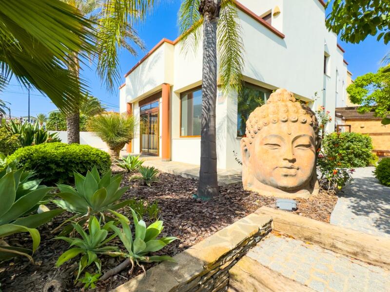 4 sovrum Villa till salu