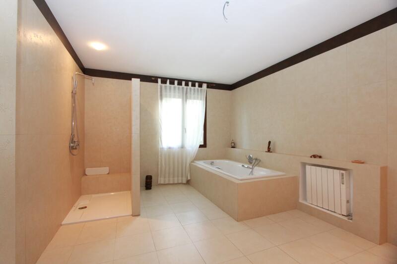 4 chambre Villa à vendre 4 chambre Villa à vendre