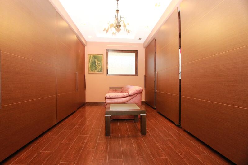 4 chambre Villa à vendre 4 chambre Villa à vendre