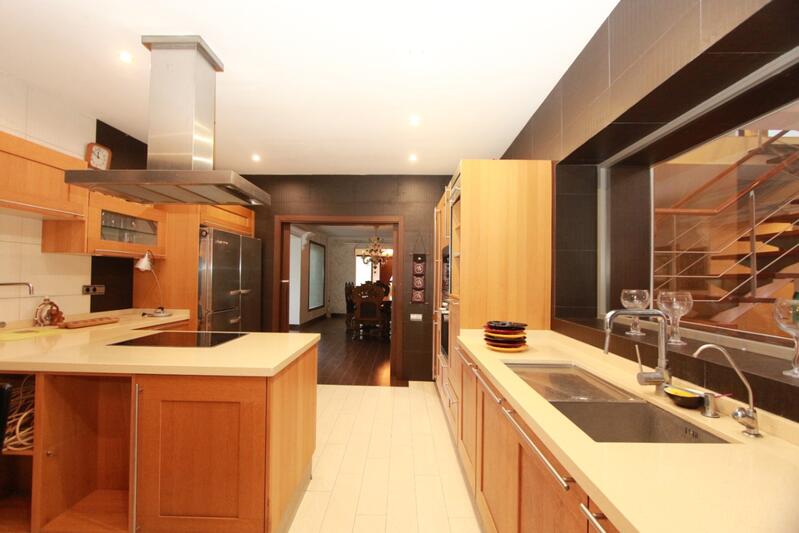 4 chambre Villa à vendre 4 chambre Villa à vendre