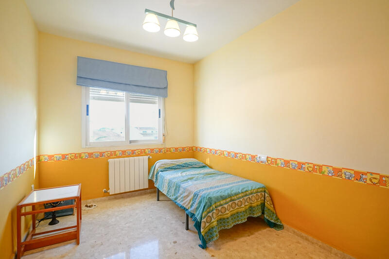 3 Schlafzimmer Stadthaus zu verkaufen