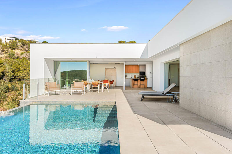 4 bedroom Villa for sale