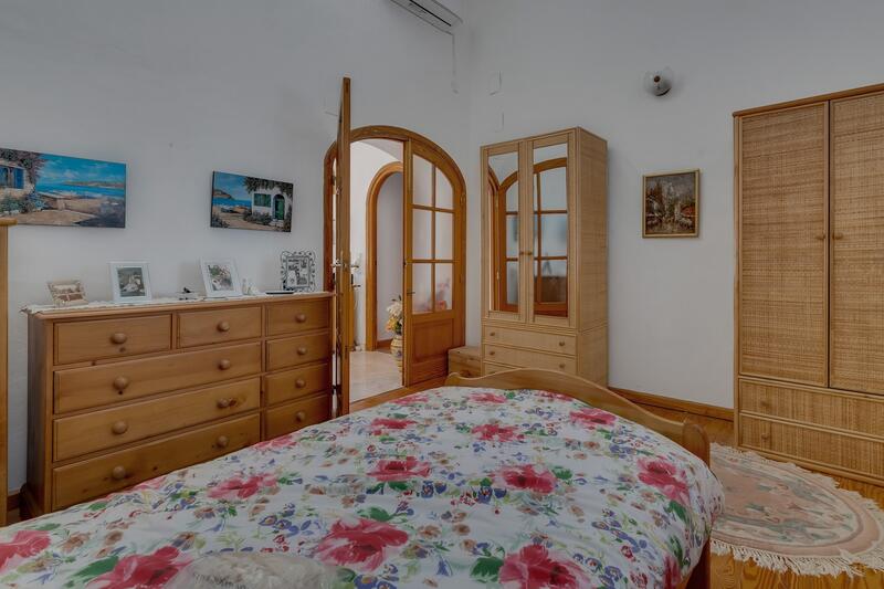 3 bedroom Townhouse for sale