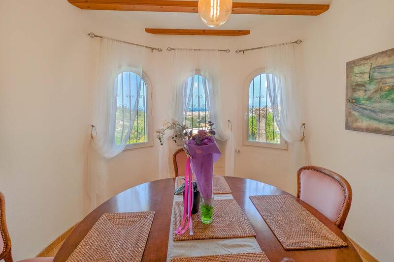 4 Schlafzimmer Villa zu verkaufen
