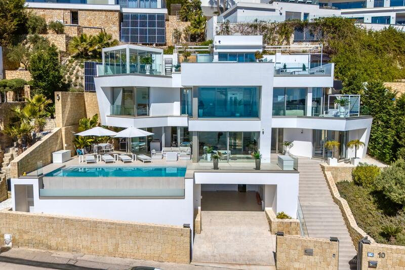 Villa till salu i Moraira, Alicante
