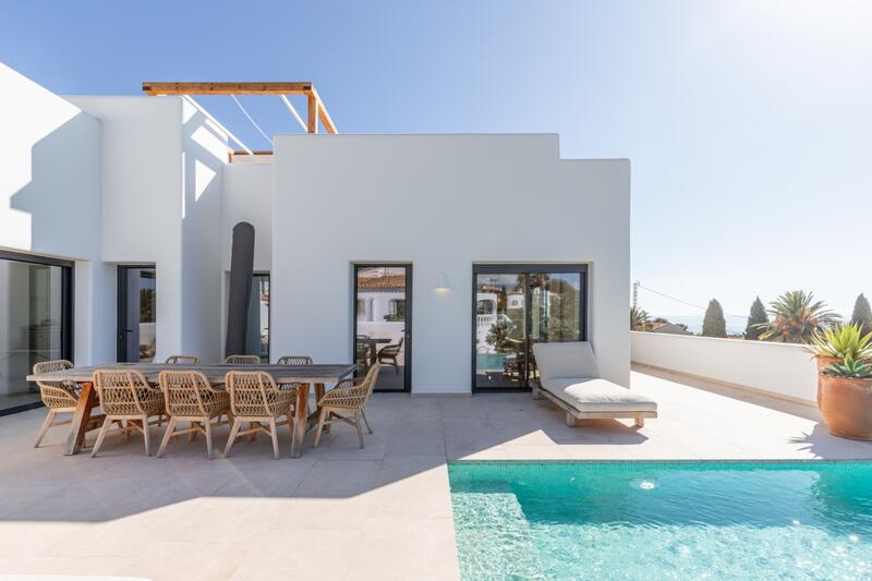 4 Schlafzimmer Villa zu verkaufen 4 Schlafzimmer Villa zu verkaufen