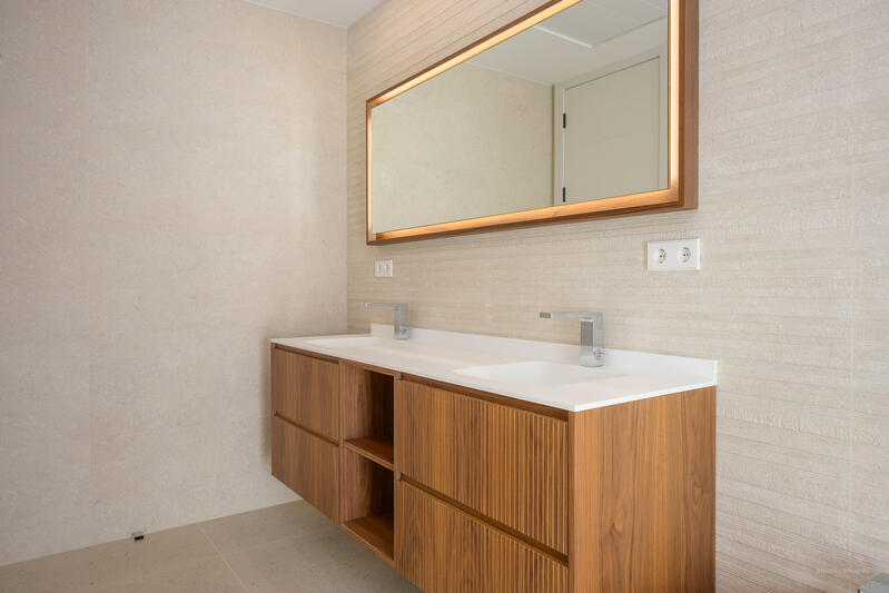 4 slaapkamer Villa Te koop 4 slaapkamer Villa Te koop