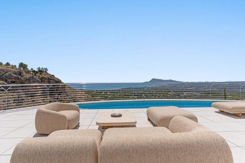 Villa for sale in Altea, Alicante