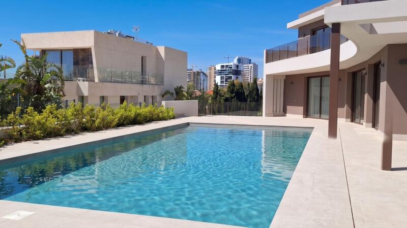 4 bedroom Villa for sale