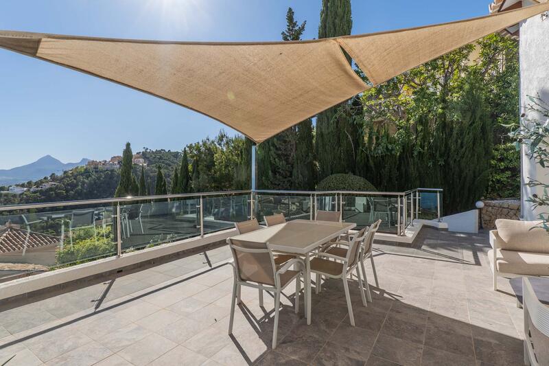 5 bedroom Villa for sale