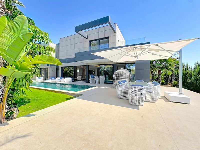 Villa for sale in Calpe, Alicante