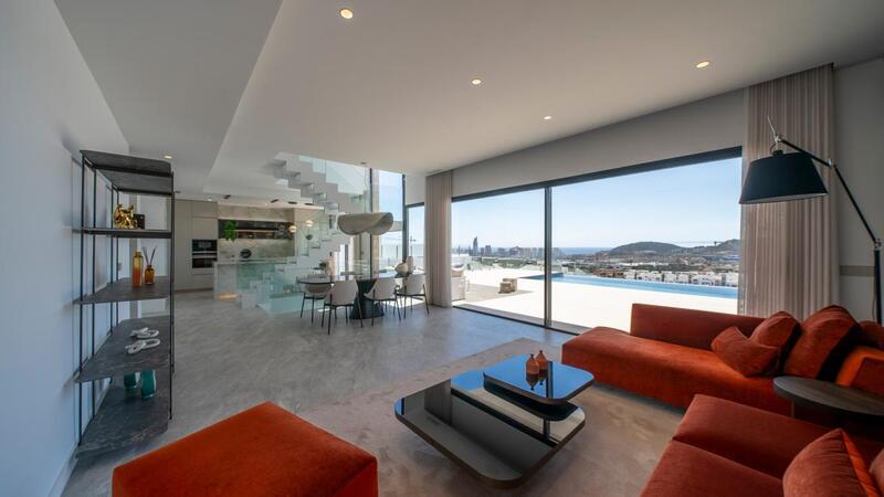4 Schlafzimmer Villa zu verkaufen 4 Schlafzimmer Villa zu verkaufen