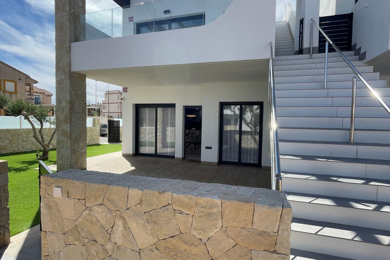 Apartamento en venta en Orihuela, Alicante Apartamento en venta en Orihuela, Alicante