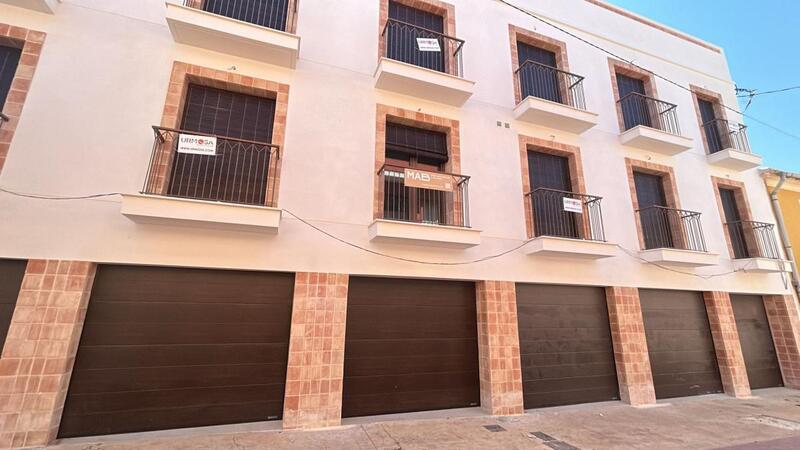3 bedroom Apartment for sale