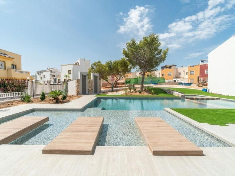 2 Schlafzimmer Villa zu verkaufen 2 Schlafzimmer Villa zu verkaufen