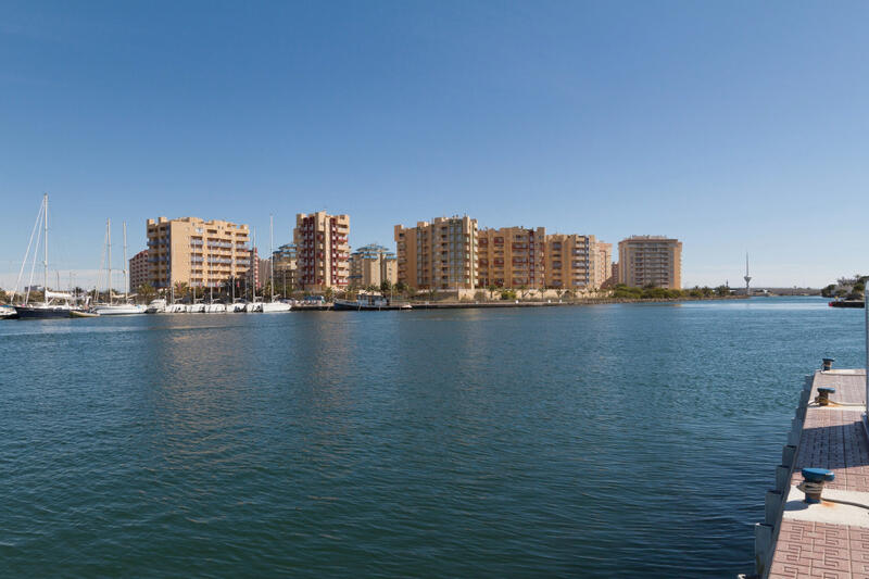 Apartment for sale in La Manga del Mar Menor, Murcia