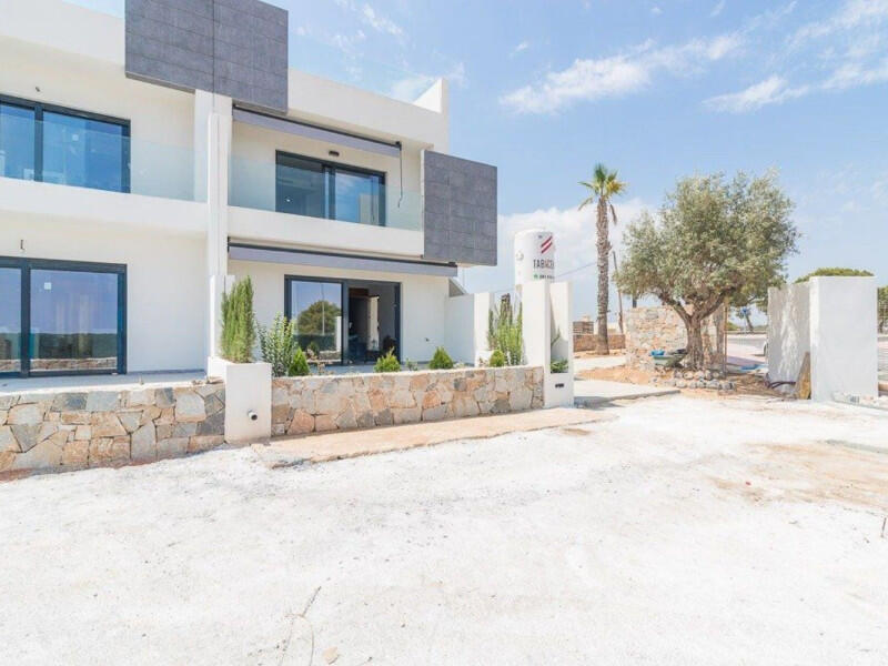 2 Cuarto Villa en venta 2 Cuarto Villa en venta