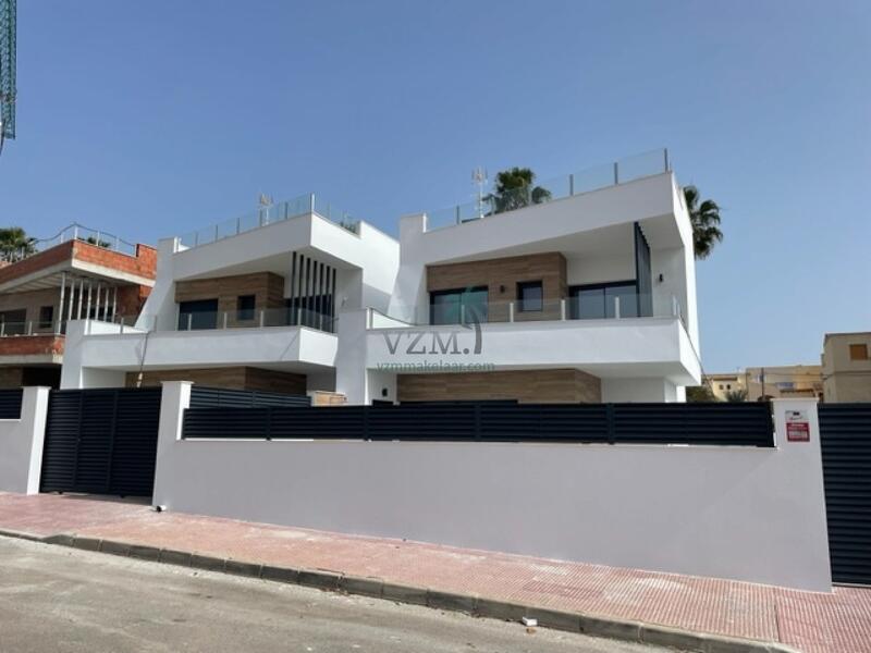 3 Cuarto Villa en venta