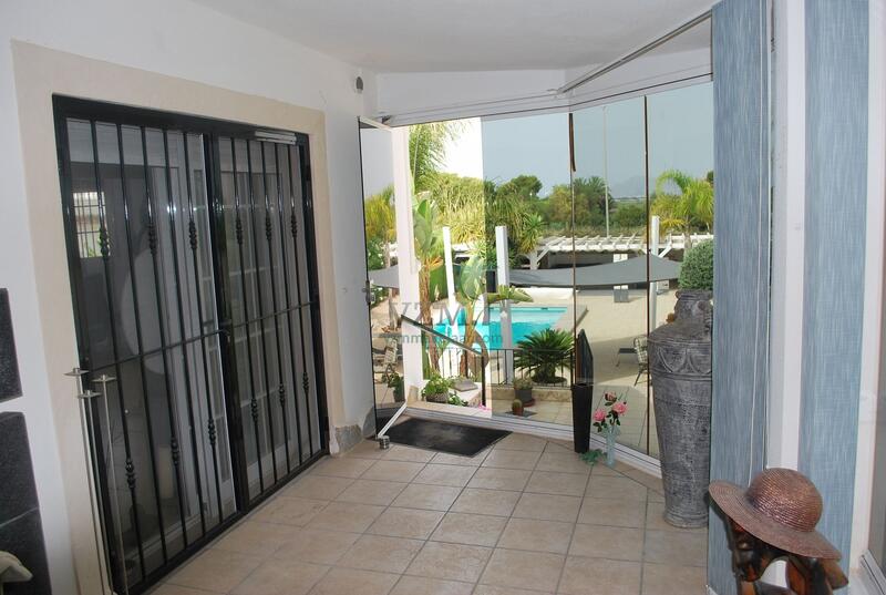 4 Cuarto Villa en venta