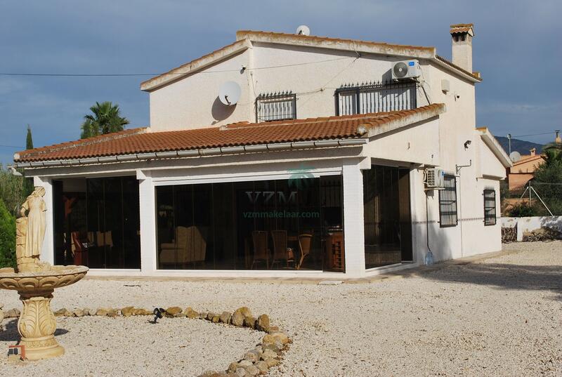 Country House for sale in Crevillent, Alicante