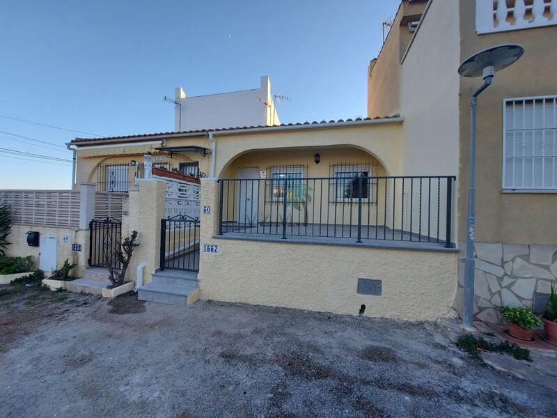 Villa en venta en San Fulgencio, Alicante