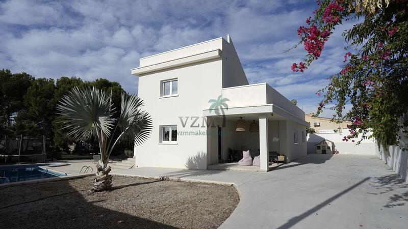 Villa til salgs i Ciudad Quesada, Alicante