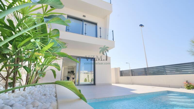 Villa till salu i Guardamar del Segura, Alicante