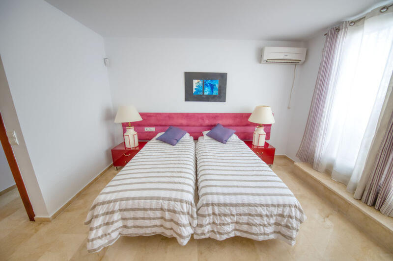 4 Cuarto Villa en venta
