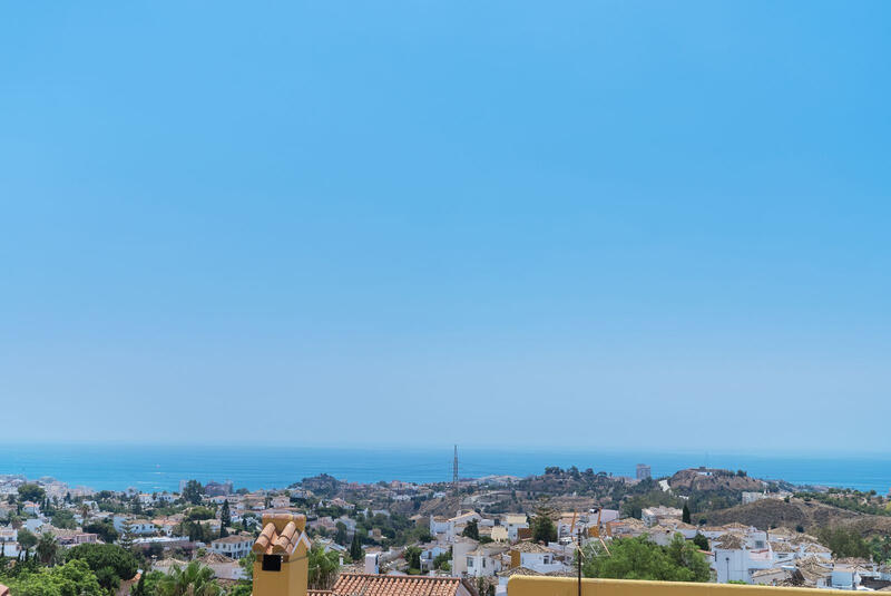 6 bedroom Villa for sale
