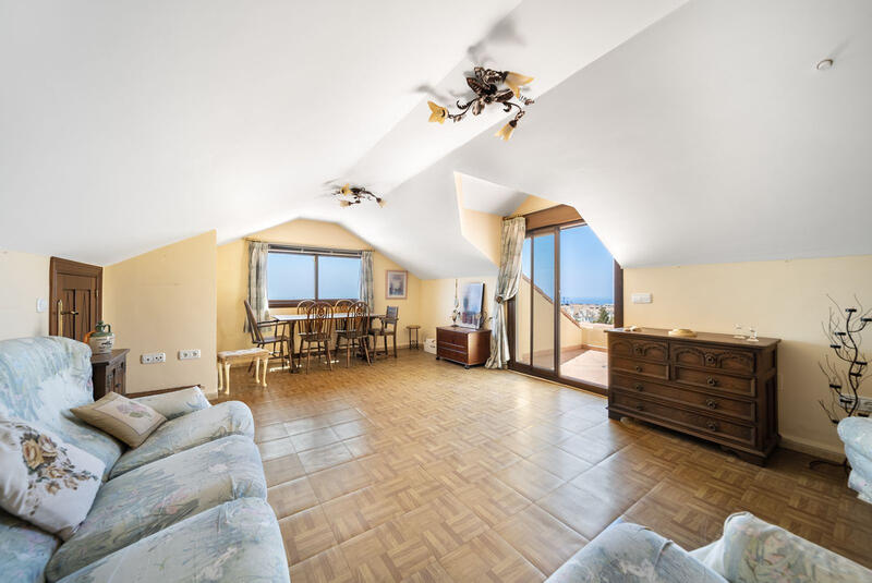 6 bedroom Villa for sale