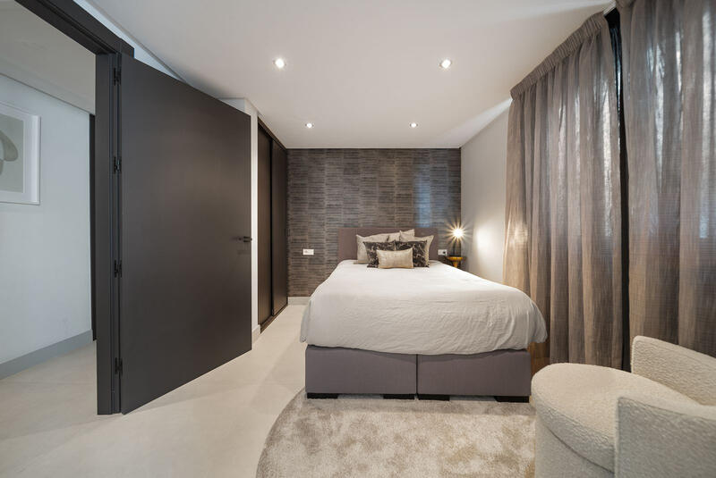4 bedroom Apartment for sale