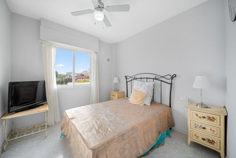 4 bedroom Townhouse for sale