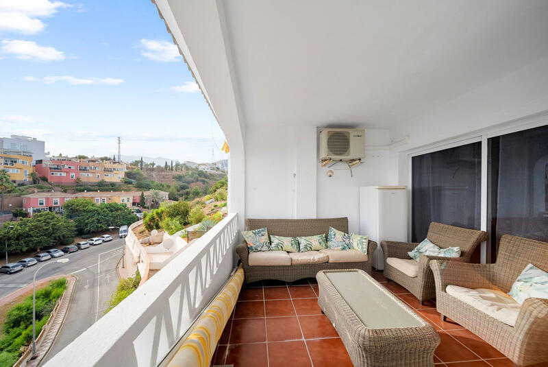 4 bedroom Townhouse for sale