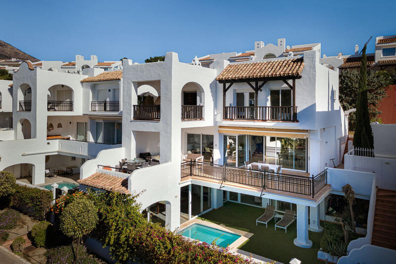Villa zu verkaufen in Benalmadena, Málaga