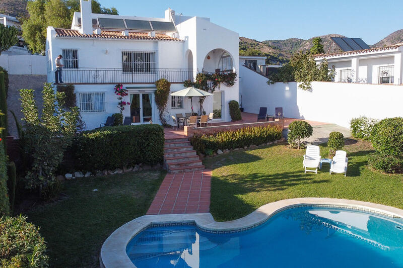 6 chambre Villa à vendre