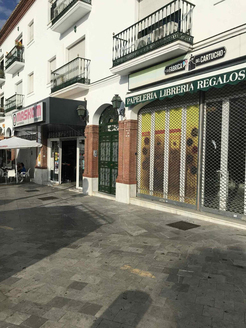 Commercial Property for Long Term Rent in Benalmadena Pueblo, Málaga