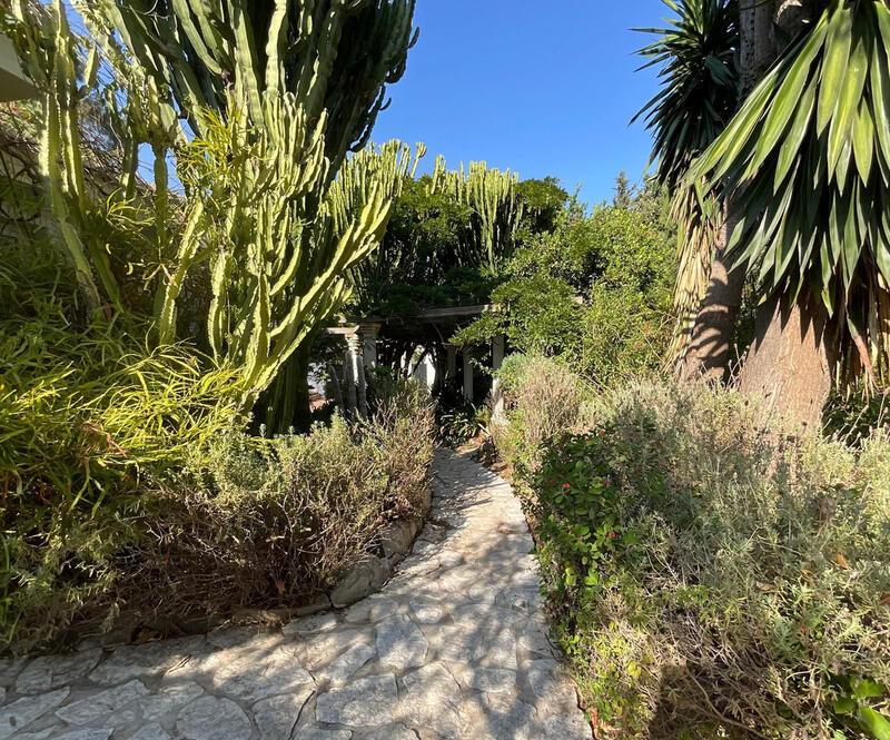 2 bedroom Villa for Long Term Rent 2 bedroom Villa for Long Term Rent