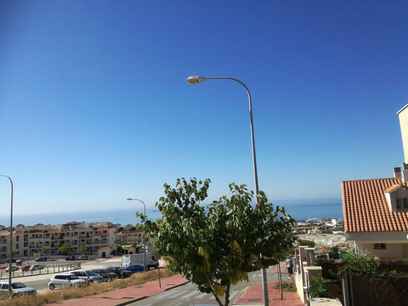 Apartment for Long Term Rent in Arroyo de la Miel, Málaga
