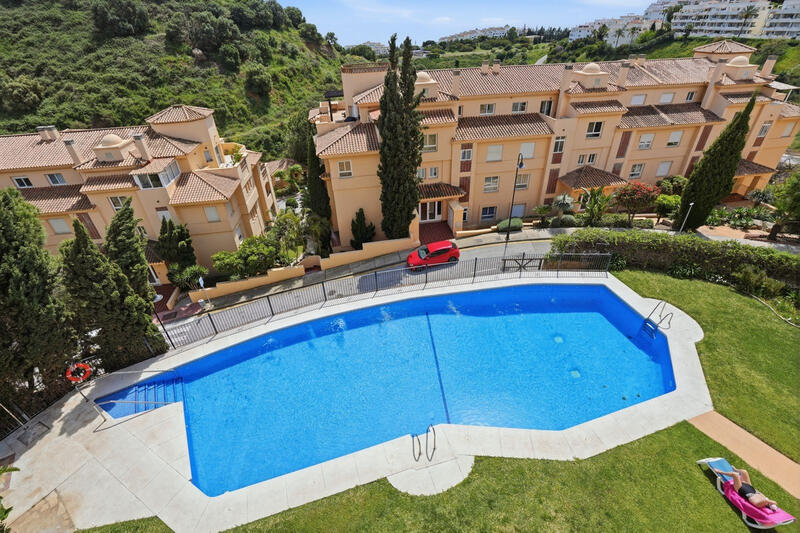 2 bedroom Apartment for sale