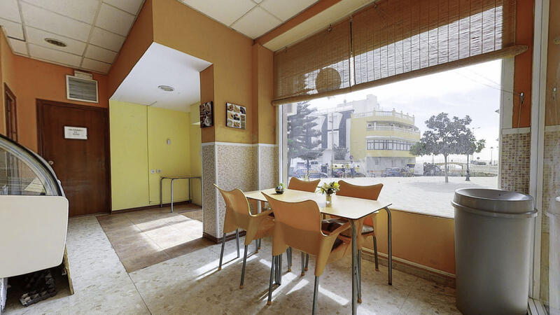 Local Commercial à vendre dans La Cala del Moral, Málaga
