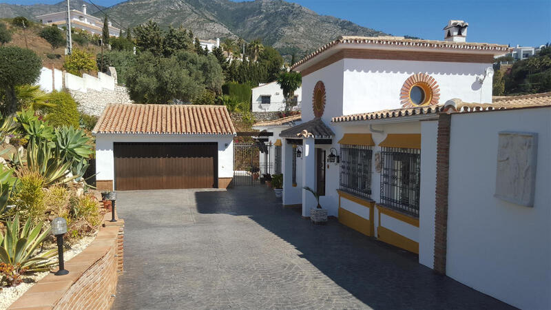 Villa zu verkaufen in Mijas, Málaga