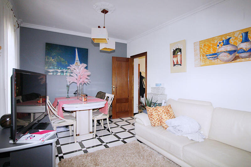 4 Schlafzimmer Handelsimmobilie zu verkaufen